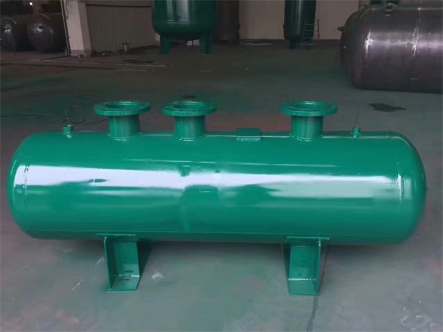 三门三门三门蒸汽分气缸